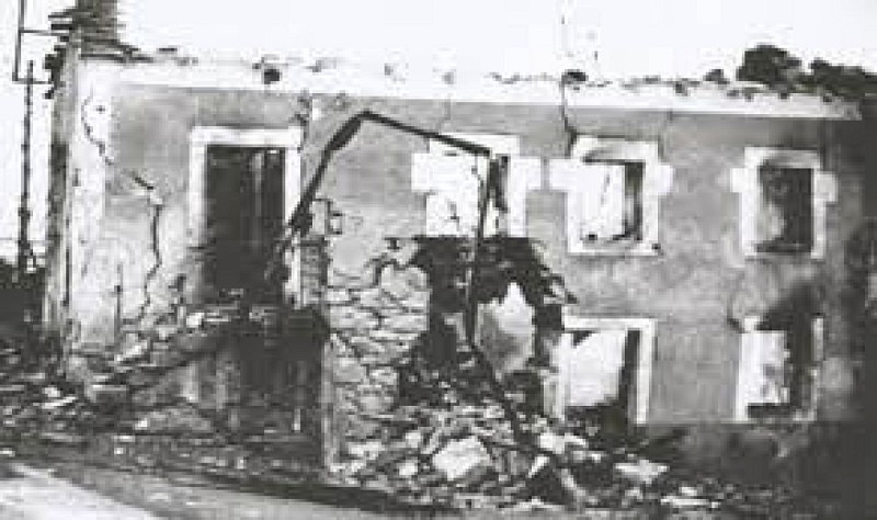 Stèle les Brizolles