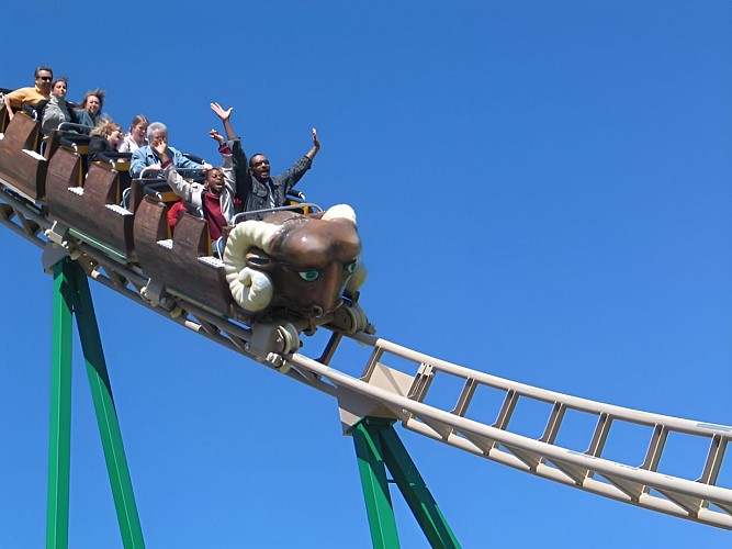 BRETTEVILLE SUR ODON_Parc Festyland