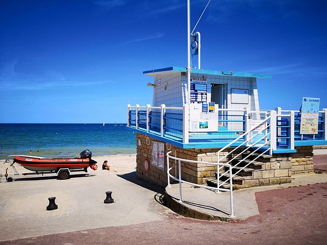 POSTE-DE-SECOURS-LANGRUNE-SUR-MER-CREDIT-NATHALIE-PAPOUIN