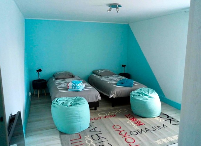 chambre-twin-la-villa-mendieras-bussiere-galant