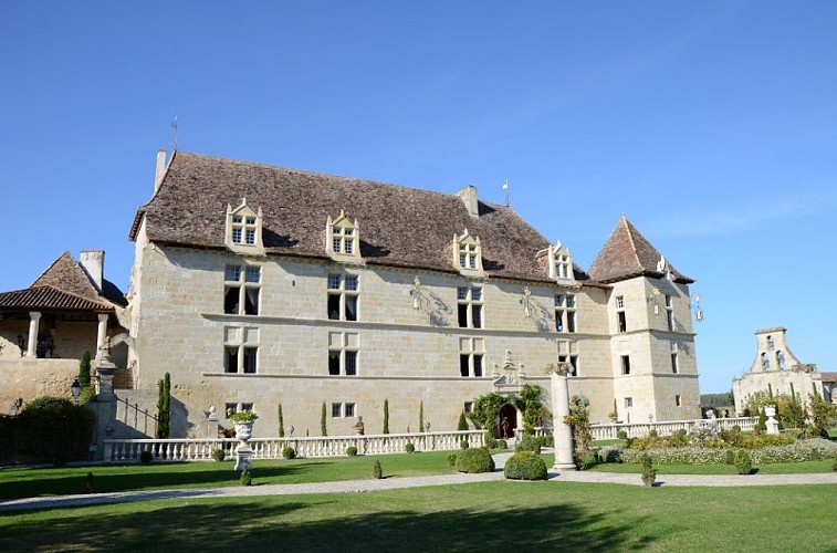 Chateau des Vallons façade sirtaqui