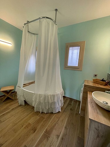 Vallée-Verte-Romance-baignoire