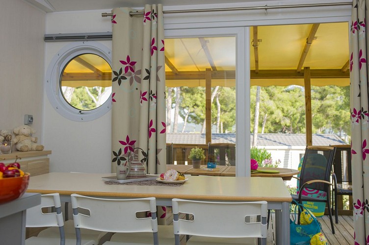 Trade fair offer - Stay at AEC Les Dauphins