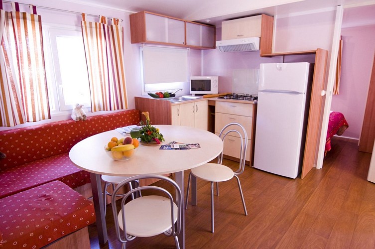 Trade fair offer - Stay at AEC Les Dauphins