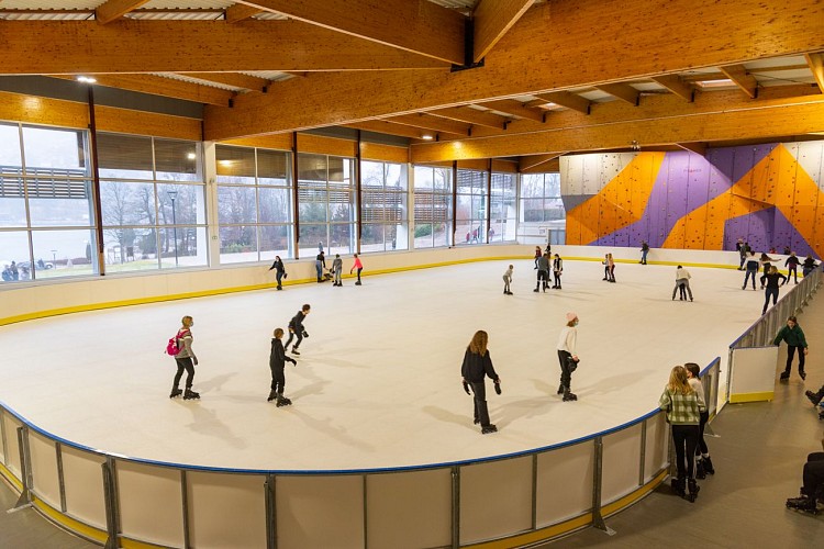 Centre Aquatique et de Bien-Être - Eisbahn