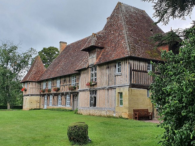 Manoir de Bellou (2)