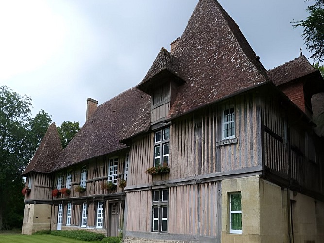 Manoir de Bellou 1 - Crédit photo Manoir de Bellou