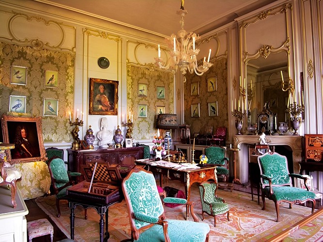 Château de Vendeuvre, bureau