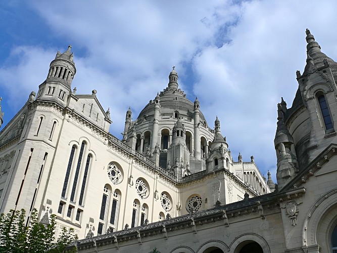 Basilique Sainte Therese, le dôme - Lisieux