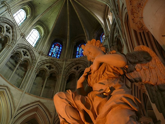 Cathedrale Saint Pierre, détail de l'intérieur - Lisieux