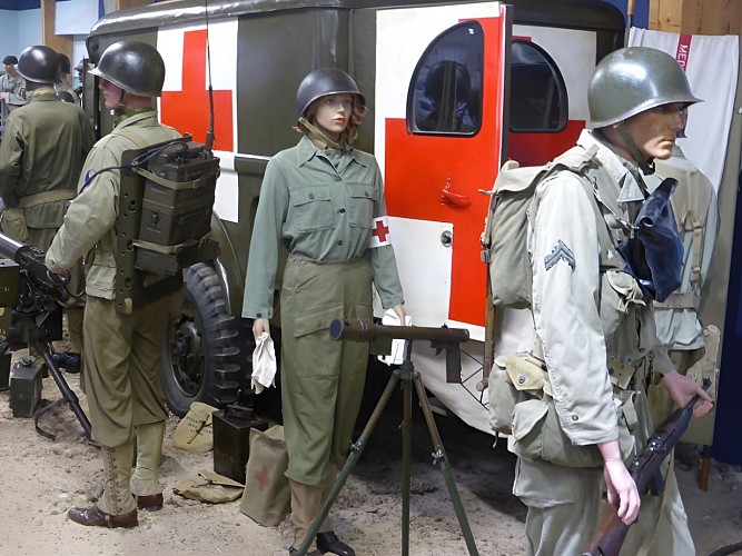 6-Ambulance_us_wwii_musee_omaha