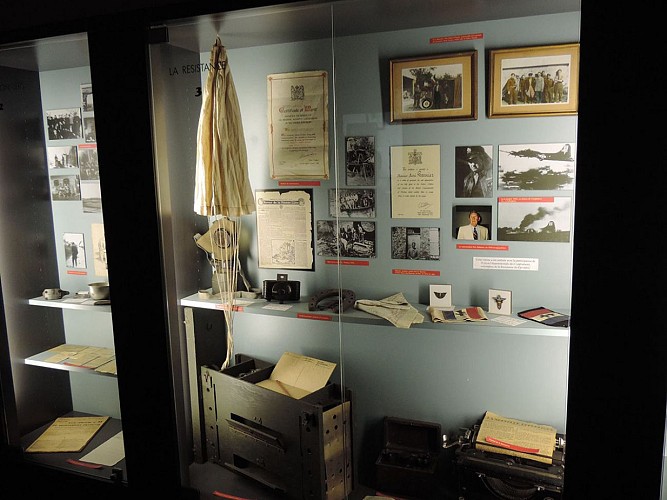 Vitrines Musée de Saint Martin des Besaces