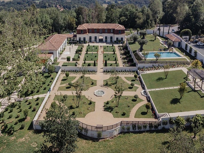 Château de Larraldia-vue aérienne