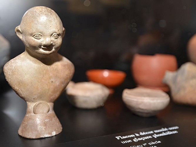 Musée d'Art et d'Histoire de Lisieux statuettes