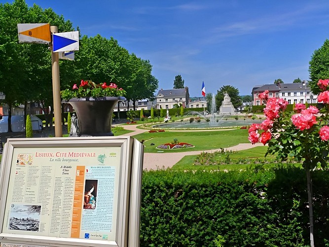 LISIEUX-PAYSDAUGE-JARDIN-EVECHE-PARC-PANNEAU-10222-CALVADOS-TOURISME-LIBRE