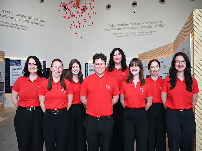 Accueil par de jeunes canadiens