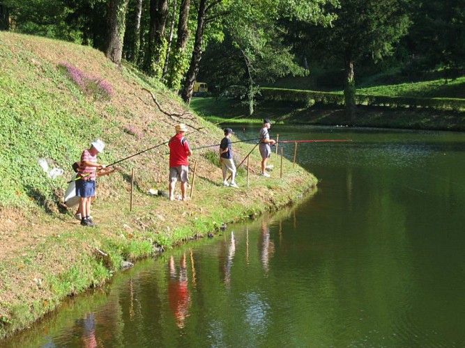 L'Estanquiol Pond