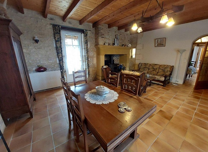 Maison des Hortensias à 500 m des bords de rivière