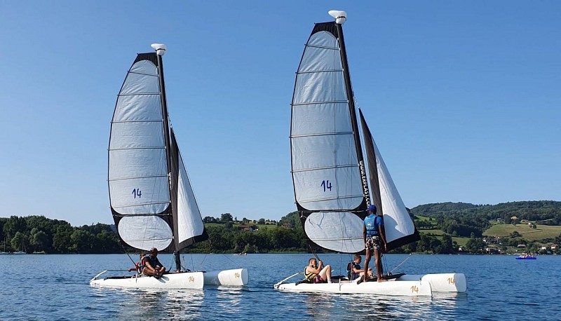 Yacht club Grenoble Charavines : Location stand-up paddles, kayak et voile