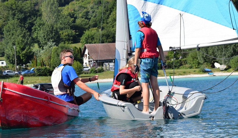 Yacht club Grenoble Charavines : Location stand-up paddles, kayak et voile