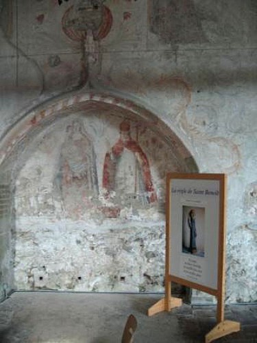 Romanische Prioratskirche Chirens