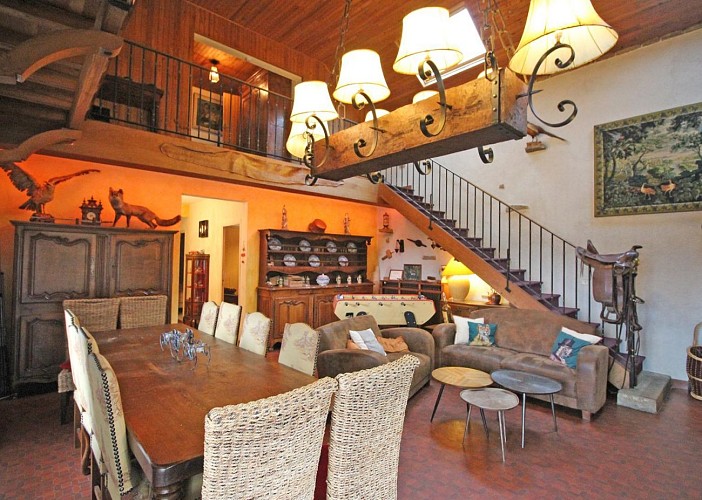 a Villa du Lac, commune de Bujaleuf en Haute-Vienne - séjour salon_3