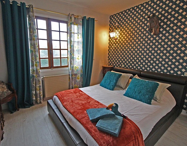 La Villa du Lac, commune de Bujaleuf en Haute-Vienne - chambre rez de chaussée avec accès direct salle d'eau_5