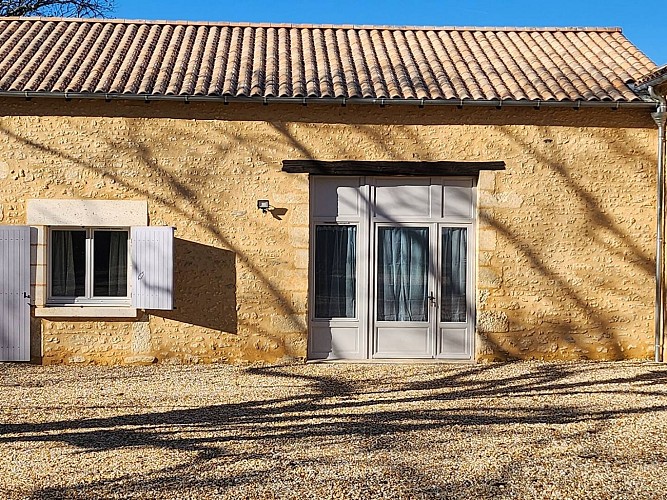 4fd036d8-4909-4b97-b3c4-db1996538090