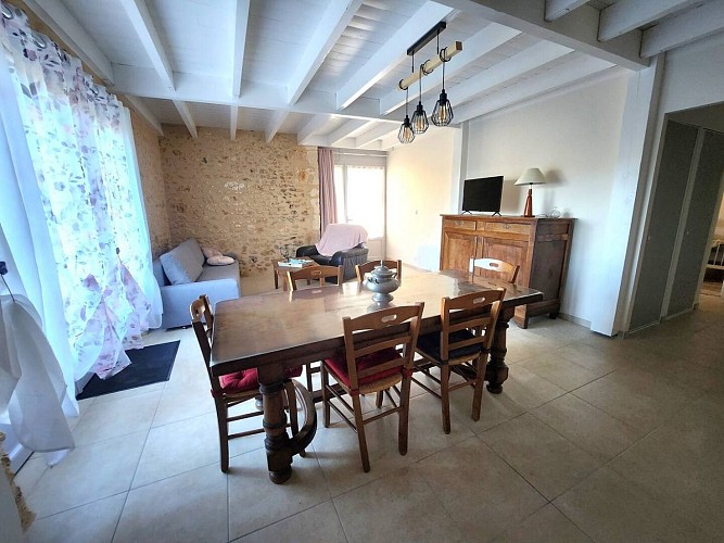 4884805b-c02d-4249-b52b-3a93475658d0