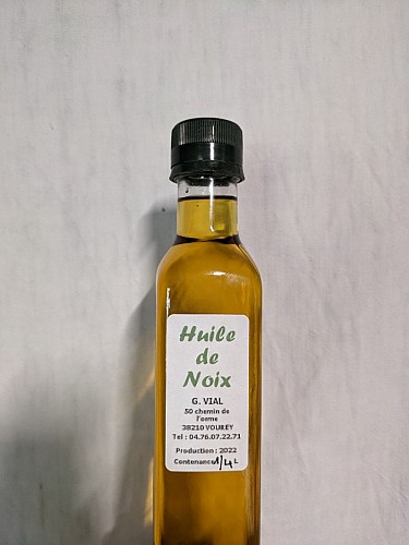 Vente de noix et huile de noix bio à la ferme Guillaume Vial