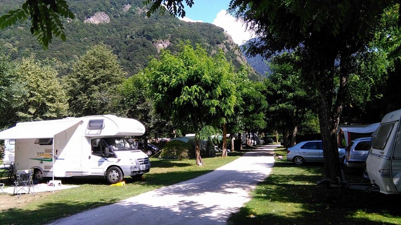 CAMPING AU FIL DE L'OO