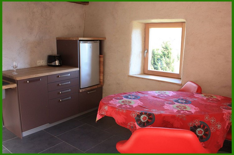 cuisine avec vue sur la vallée