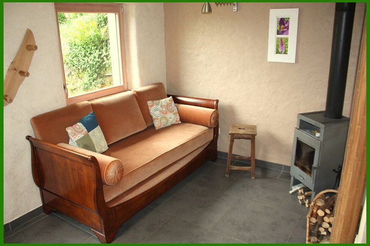 Salon - un coin cosy avec cheminée