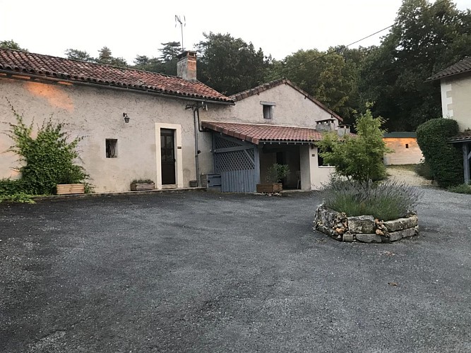 Les gîtes de Pétrocoriis - L'Oustal 1 2 2 2