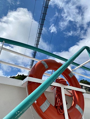 Croisières promenades Famille de l'après-midi sur le bateau La MIRA