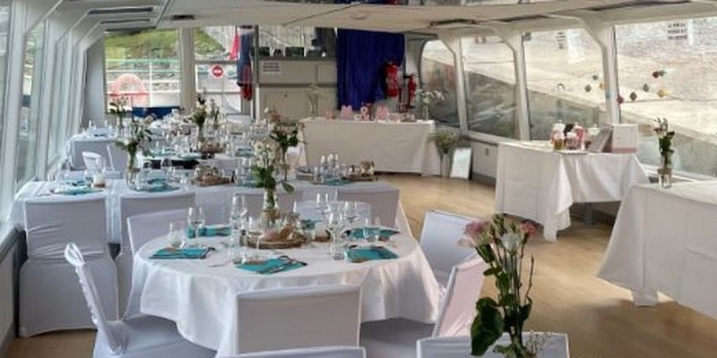 Croisières promenades Famille de l'après-midi sur le bateau La MIRA