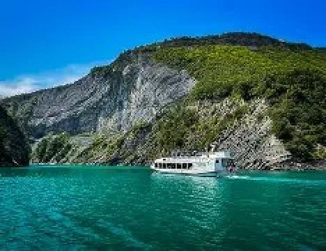 Croisières promenades Famille de l'après-midi sur le bateau La MIRA