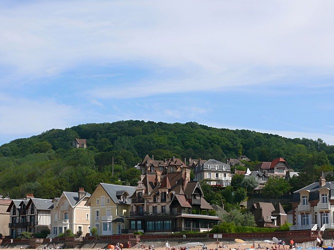 Houlgate et ses falaises sur la Côte Fleurie