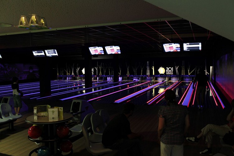 Bowling - 201 Forest Avenue