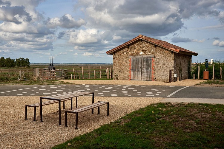 AIRE DE STATIONNEMENT CORSEPT