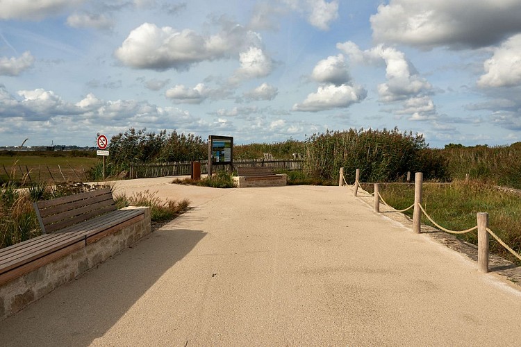 AIRE DE STATIONNEMENT CORSEPT