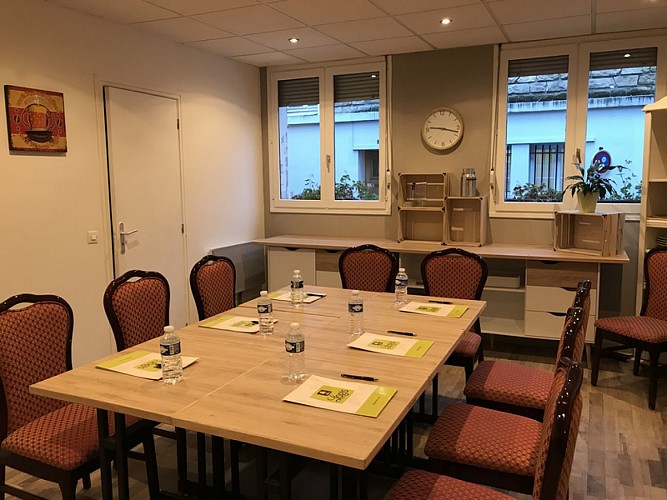 Hotel-restaurant-La-Coupe-dOr-Lisieux-reunion