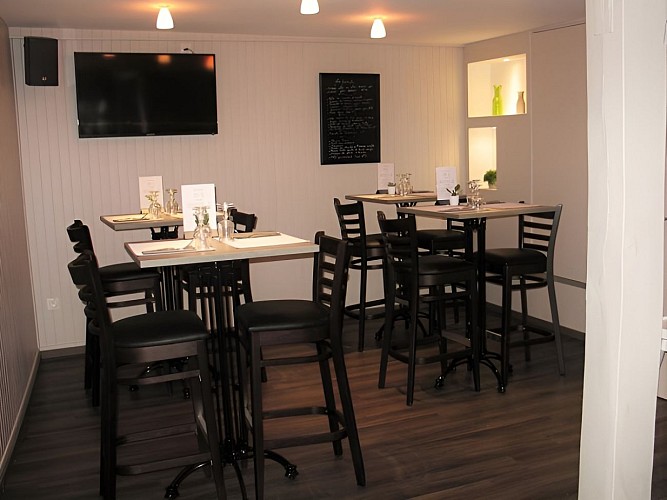 Au Bistrot Gourmand Restaurant à Lisieux Tables hautes