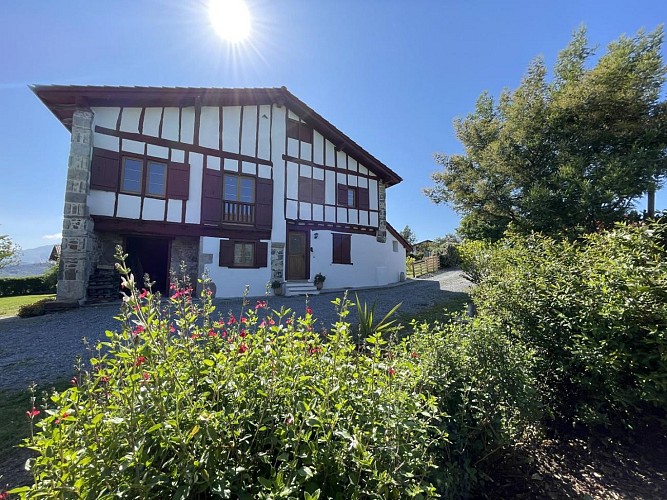 gite-saint-pee-sur-nivelle-orgabidea-cote-basque--ref--G152279