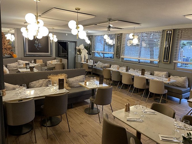 Troisième salle de restaurant