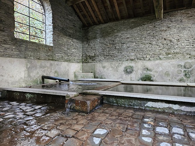 Sugny hiver 23 lavoir AV MTBA (39)