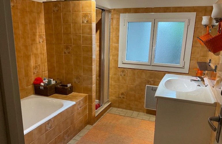 Loueurs_Dupont_salle de bain
