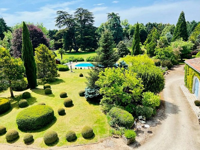 ChateaudeLasteyrie-leparc