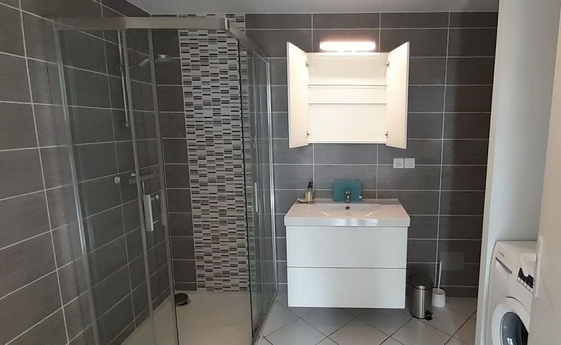 SALLE D'EAU RDC