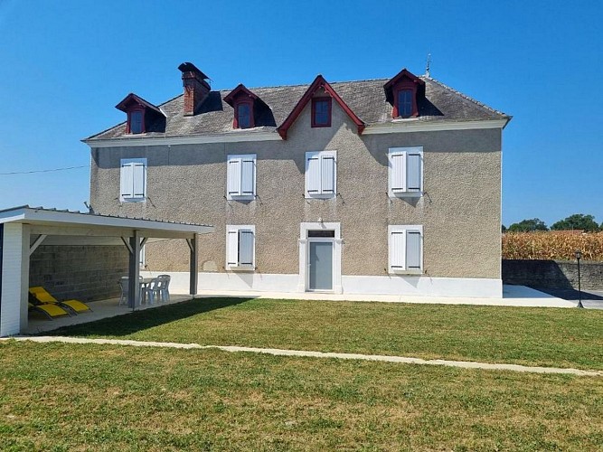 Maison Lou Milhoc façade